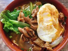 麻辣肥肠面-天府面庄(天平路店)