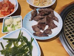 -唯成•韩国炭火烤肉 유성고기