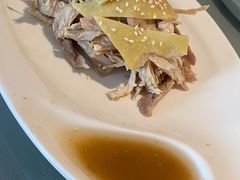 手撕盐焗鸡-维园悦谱·海派家常菜(乌鲁木齐南路店)