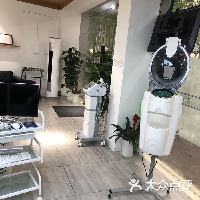 朝刚博士园养发美发馆