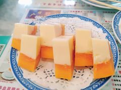 木瓜奶冻-广信牛奶甜品世家(台东店)