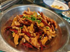 -昱龙大盆牛蛙馆(三兴街总店)