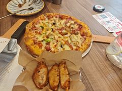 -必胜客(新中纬店)