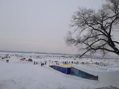 -人民防洪胜利纪念塔