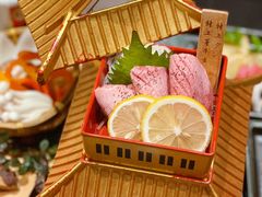 -山川小町·极番烧肉(新地假日广场店)
