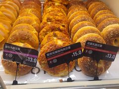 -HOT CRUSH趁热集合·现烤面包(环球港店)