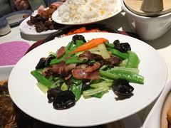 -八府香鸭·啫啫煲(华山路店)