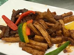 茶树菇炒牛柳-兰石宾馆-中餐厅