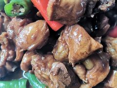 -八两八金·莱芜特色炒鸡(市南漳浦路店)