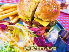 -鲨鱼美式餐厅酒吧Sharky