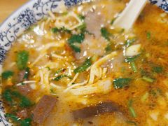 -八百里牛肉汤(盖饭·锅贴·万象城店)