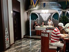 -哈啾嗨·新概念蒙餐(红星新城店)