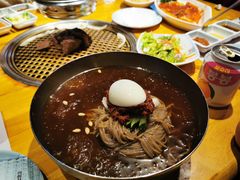 -唯成•韩国炭火烤肉 유성고기