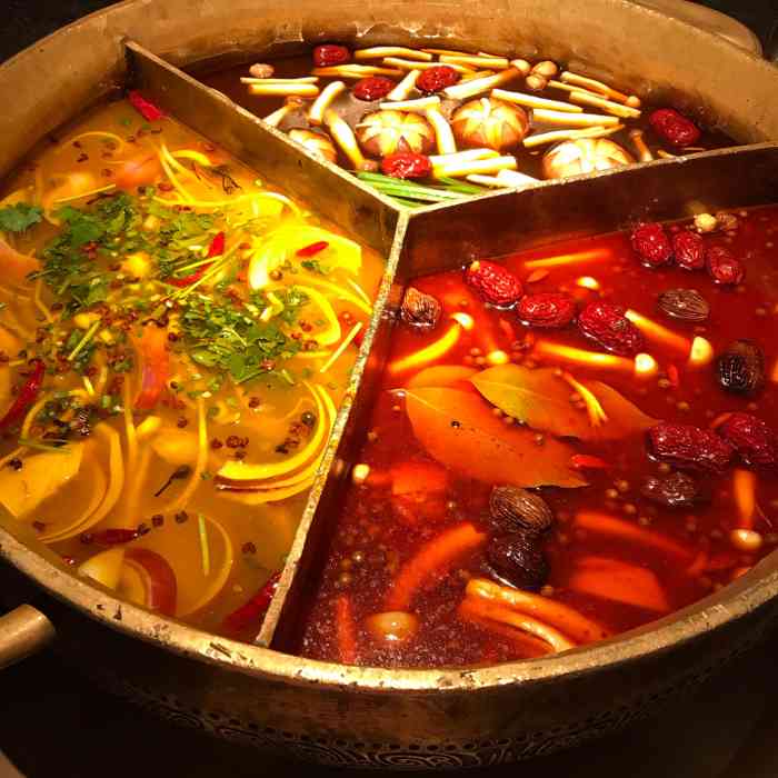 凑凑火锅·茶憩(金沙印象城店)-"锅底很nice,食材什么肥牛牛蹄筋巴