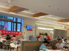 -肥肥虾庄·金牌油焖大虾(汉口城市广场店)