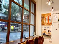 -C.Y Cafe