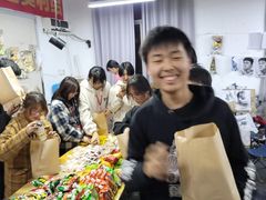 -凤冠假日酒店自助餐