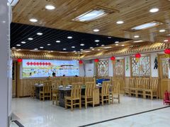 -屯老二农家铁锅炖·行业领军者(梅江店)