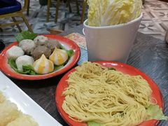 港式生面-小龍鳳·港式海鲜打边炉(沙湖路店)