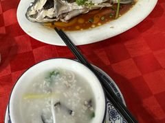 -先鲜鲫鱼粥
