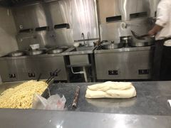 -笔架山食堂