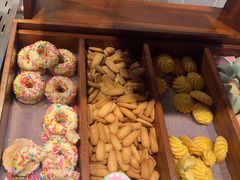 -金滏山·烤肉海鲜火锅自助(襄阳万达店)