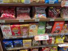 -全家便利店(上海南站站店)
