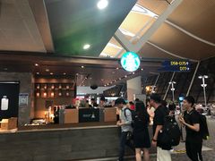 -星巴克(浦东机场T2到达店)