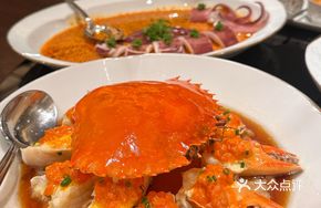 Rose Vinaigrette and Steamed Crab Meat Patties