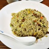 香椿炒饭，味道还不错，但不是很惊艳