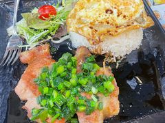 葱油猪扒煎蛋饭-阿飛冰室(下沙店)