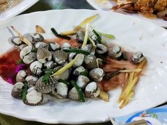 -四川小胡子海鲜(丁村万人海鲜广场店)