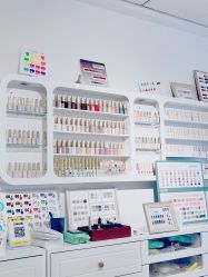 -丽心自助美甲美睫