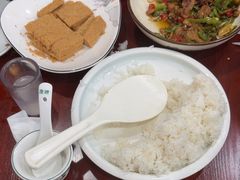 -湖南人家湘菜馆(镇江路店)