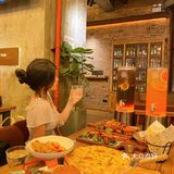 深圳探店|首个车站主题自选餐吧