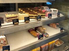 面包甜点陈列柜-COSTA COFFEE(恒基名人购物中心店)