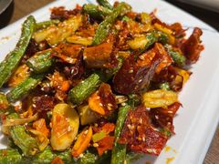 -盾亚新疆餐厅(松江万达广场店)
