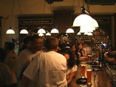 -Hooley's活利仕西餐厅(珠江新城店)