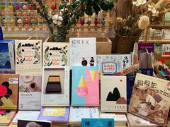 -猫的天空之城概念书店(印象城购物中心店)