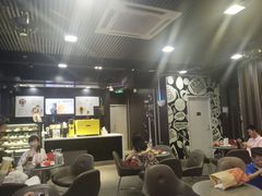大堂-麦当劳(深圳北站高铁店)