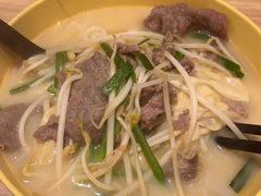 過橋米線-谭仔云南米线(粉岭车站路店)