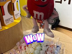 -m豆巧克力世界(上海世茂广场店)