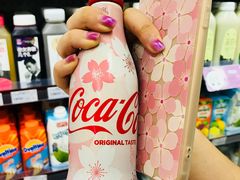 樱花味可乐-全家便利店(法华寺街店)