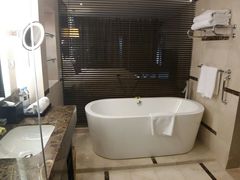 -青岛海尔洲际酒店