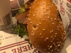 -The Habit Burger Grill 哈比特汉堡(复兴soho店)