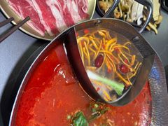 -楠小云·云南鲜菌·鲜牛自助火锅(九眼桥店)