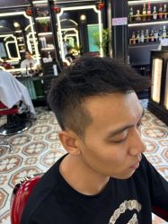 -豪帅男士理容馆