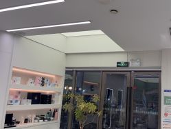 -PE SALON