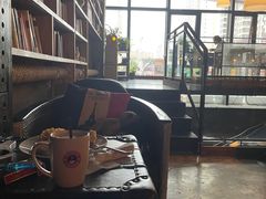 靠窗位-ELEVEN COFFEE(哈西万达广场店)