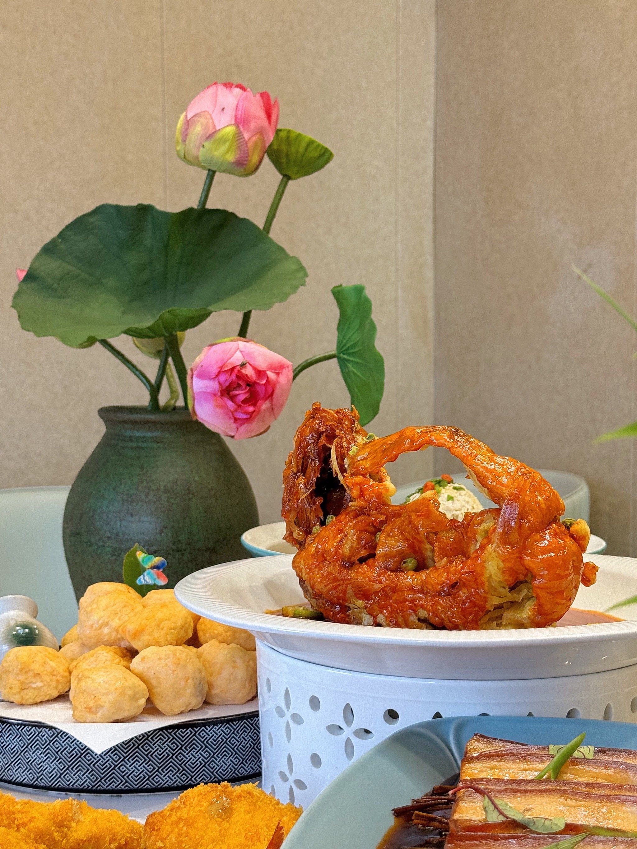 n钱拓90,簪花94,束脩六礼…
谢师宴一整个仪式感拉满
菜品